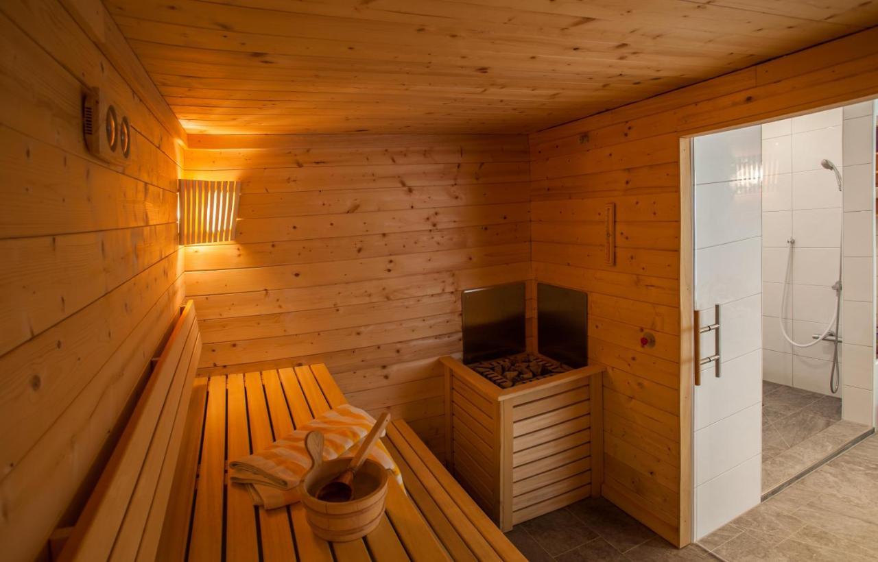 Landhotel Gruenberg Am See グムンデン エクステリア 写真