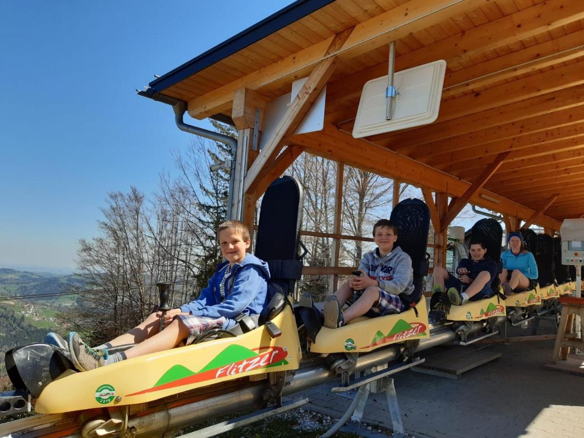 Landhotel Gruenberg Am See グムンデン エクステリア 写真