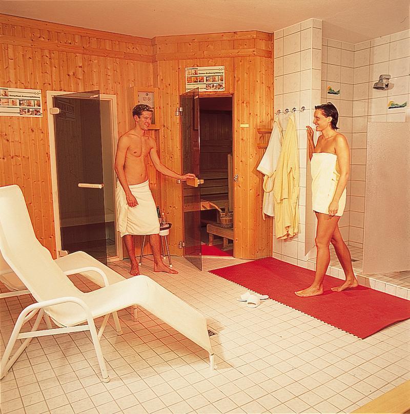 Landhotel Gruenberg Am See グムンデン エクステリア 写真