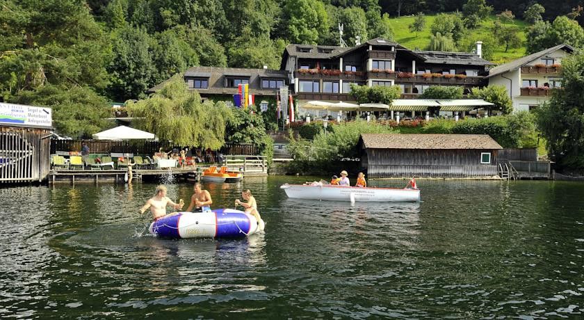 Landhotel Gruenberg Am See グムンデン エクステリア 写真